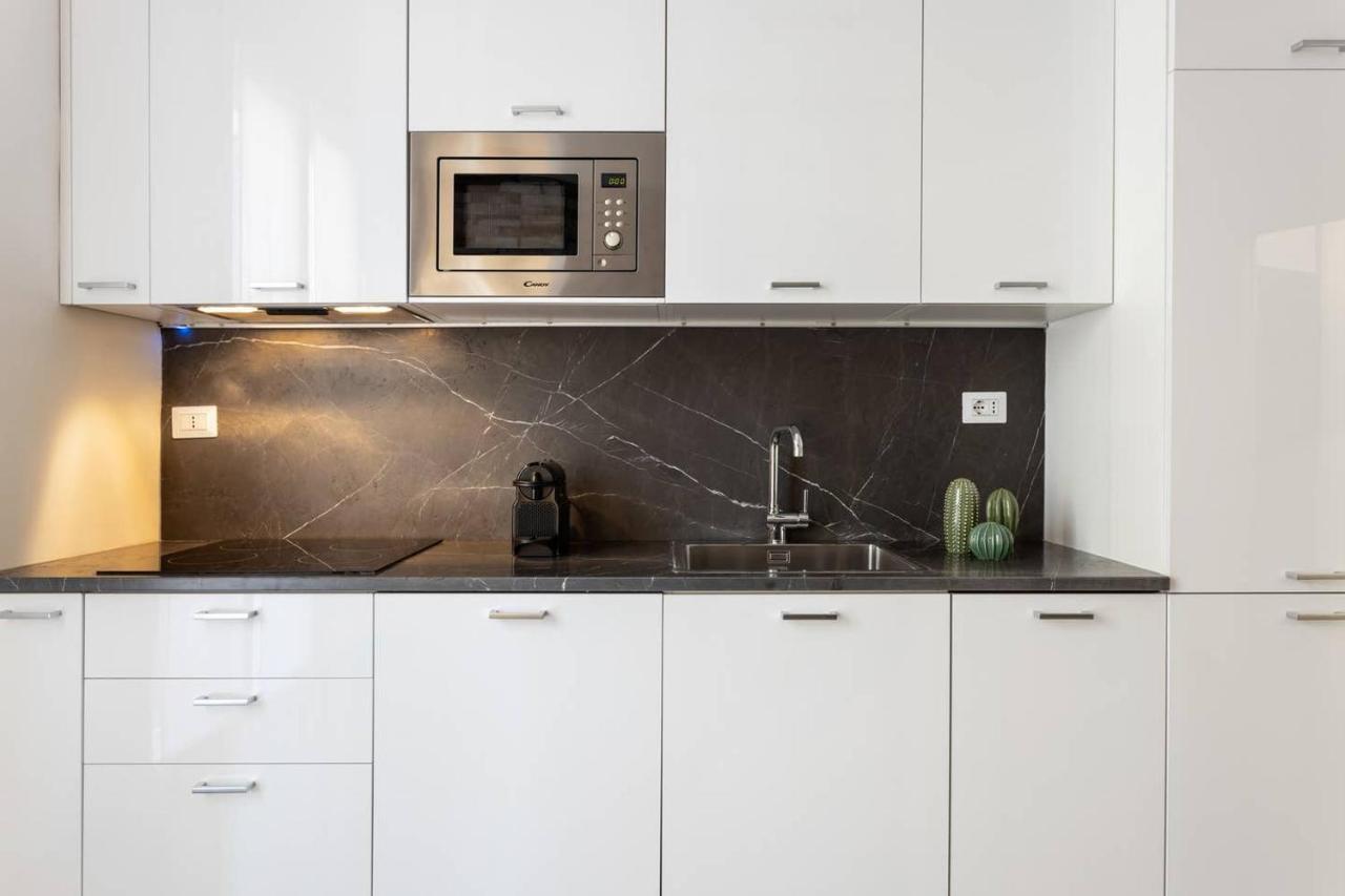 شقة Modern And New Flat In Duomo Area ميلان المظهر الخارجي الصورة