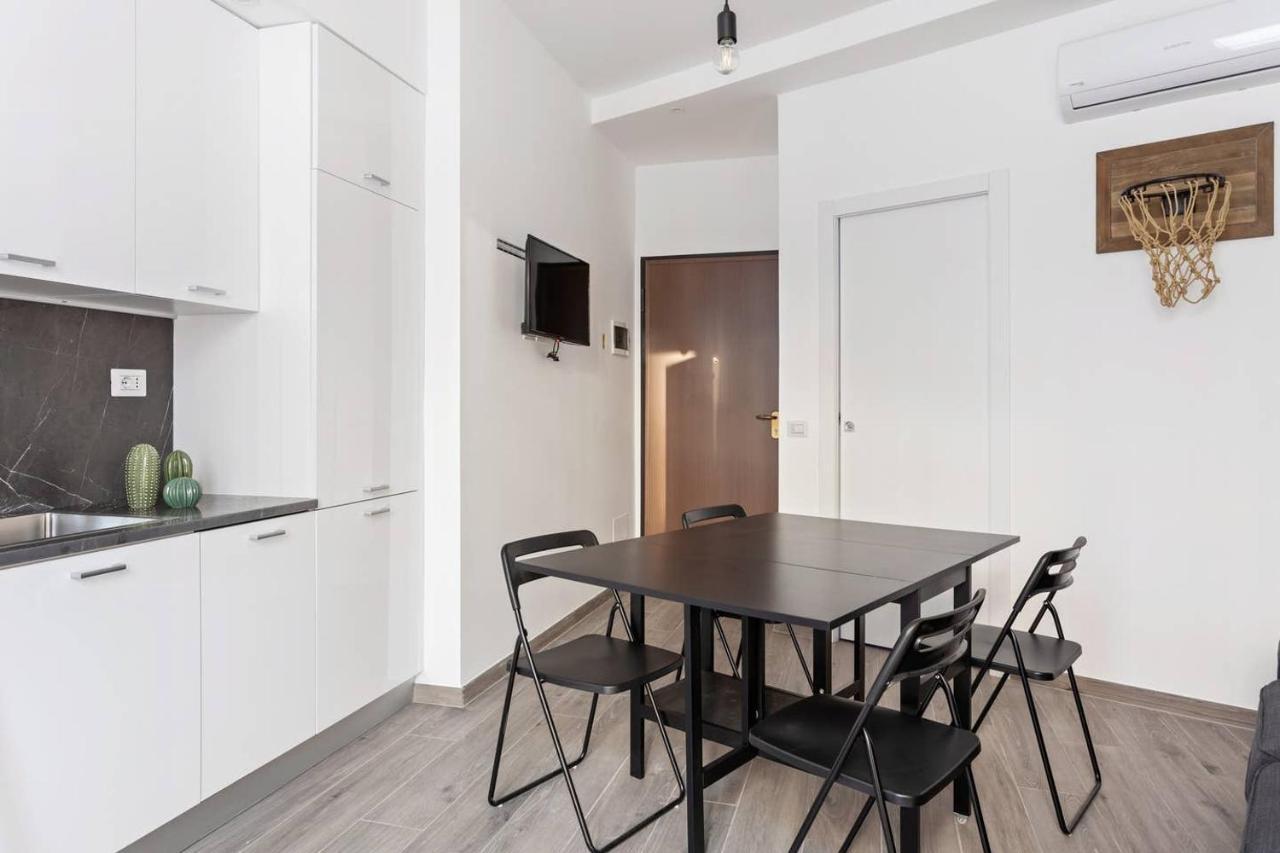 شقة Modern And New Flat In Duomo Area ميلان المظهر الخارجي الصورة