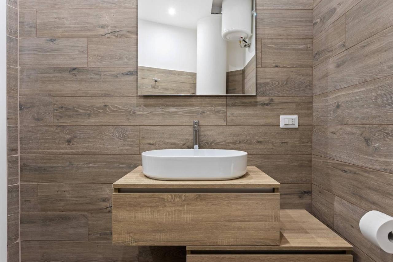 شقة Modern And New Flat In Duomo Area ميلان المظهر الخارجي الصورة